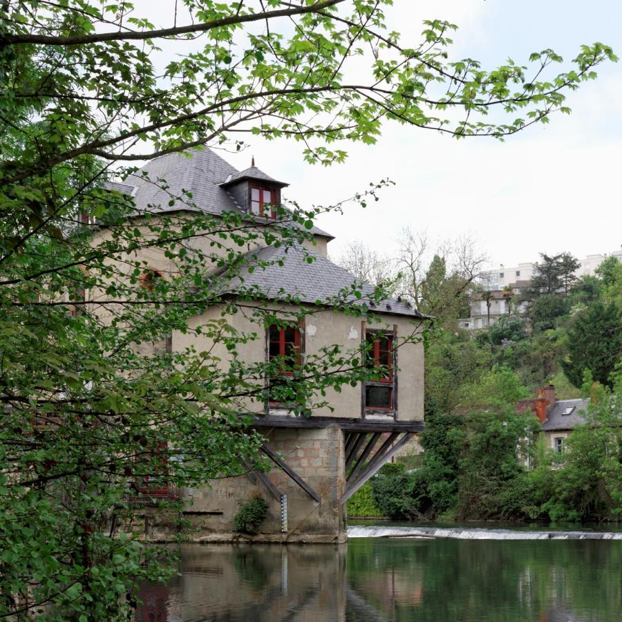 โคล่ เด มูแล็ง Bed & Breakfast ปัวติเยร์ ภายนอก รูปภาพ